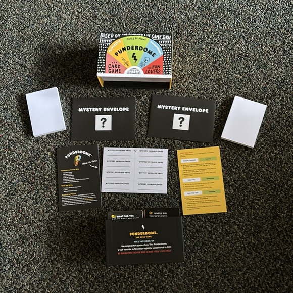 Punderdome - Card Game - Picture 6 of 6